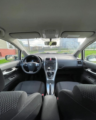 Toyota Auris cena 24500 przebieg: 252376, rok produkcji 2011 z Bogatynia małe 79